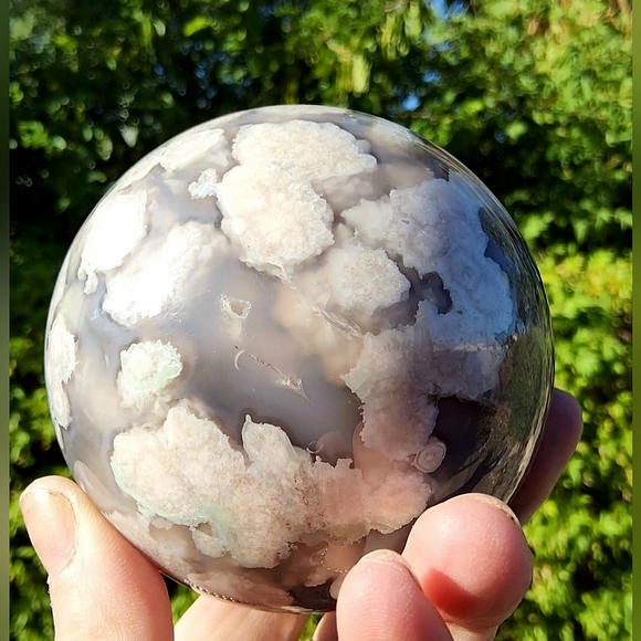 Large & Heavily Blooming Moody Flower Agate Sphere - Picture 9 of 16